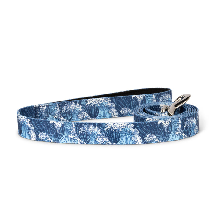 Salty Paws Blue Wave of Kanagawa dog leash side — 6ft unique surf art print leash